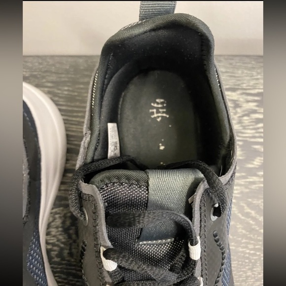 Adidas fukasa run women's running shoes size 9.5 black white athletic sneakers - Picture 13 of 16